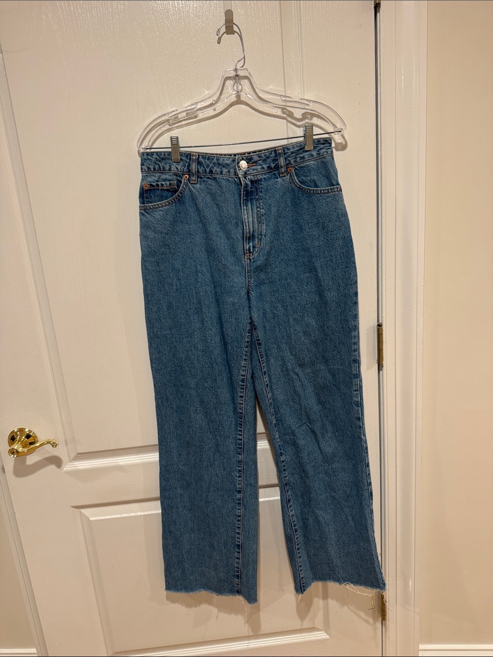 Garage Wide-Leg High-Rise Jeans in Medium Blue